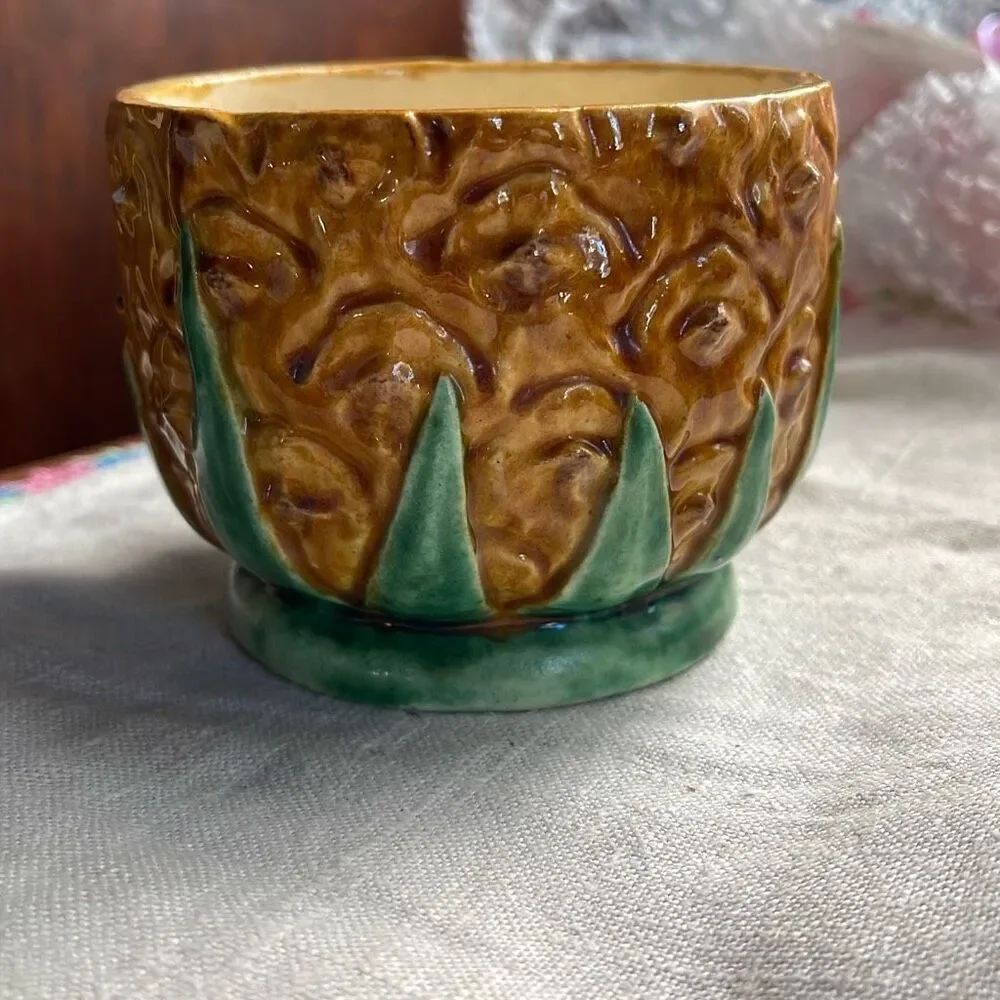 Vintage Portugal pineapple small planter bowl stoneware
